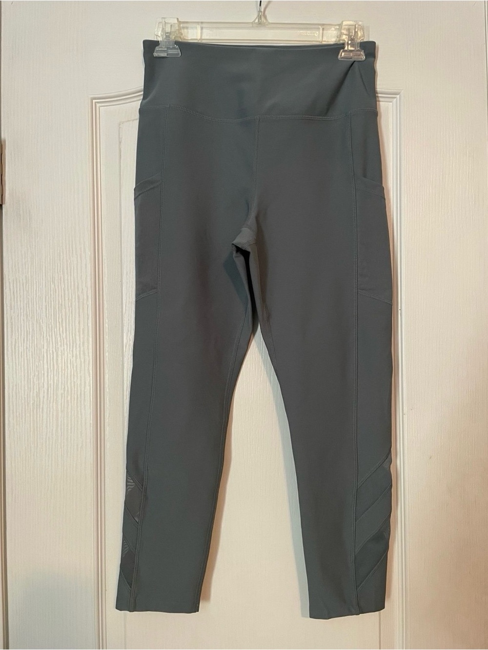 Mondetta High Waisted Active Capri Leggings Size Small (4-6) NWOT